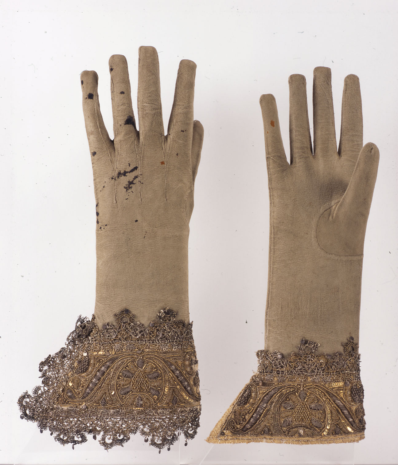 Stop-2-Gauntlets.jpg