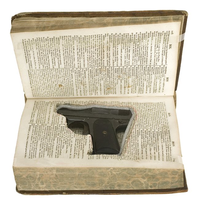 Smuggled automatic pistol, 1920-21