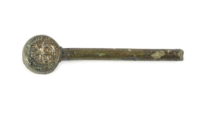 Disc-headed copper-alloy pin with silver inlay