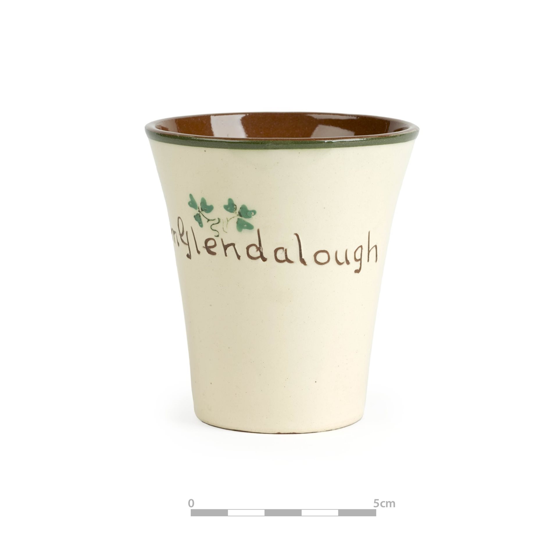 Soithí ceirmeacha a rinne Potaireacht Charraig Uí Leighin