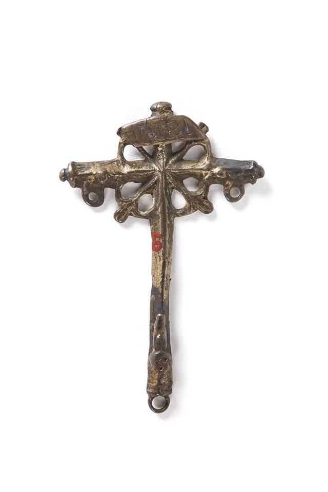 Silver pendant paternoster cross