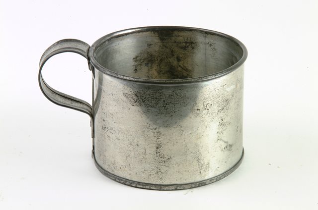 Tin mug