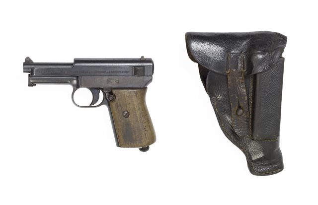 Michael Collins' automatic pistol, c. 1921-1922